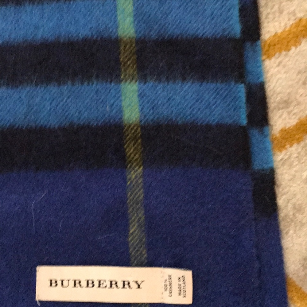 Burberry Cashmere Scarf made in Scotland